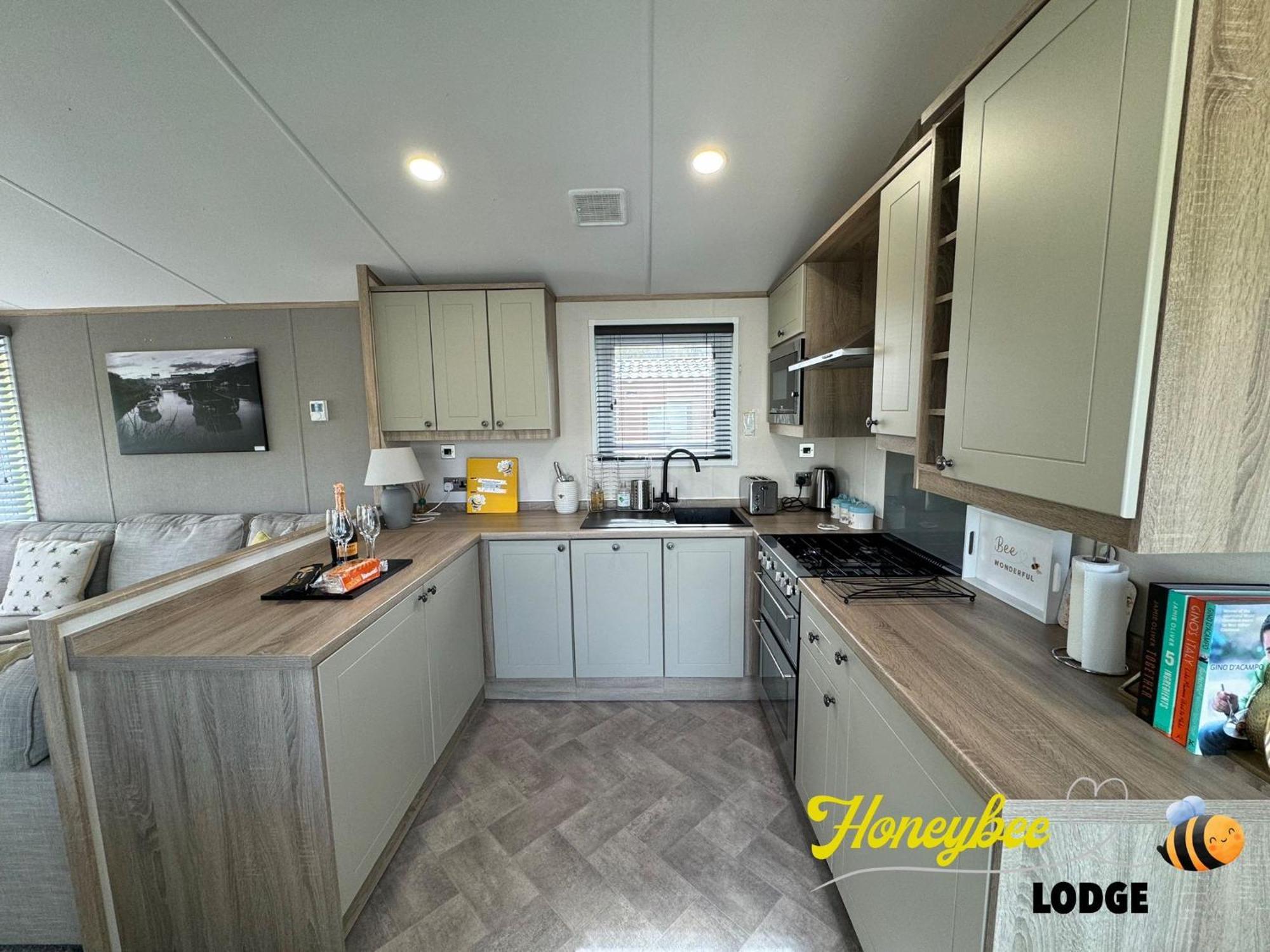Honeybee Lodge Morpeth Exterior photo
