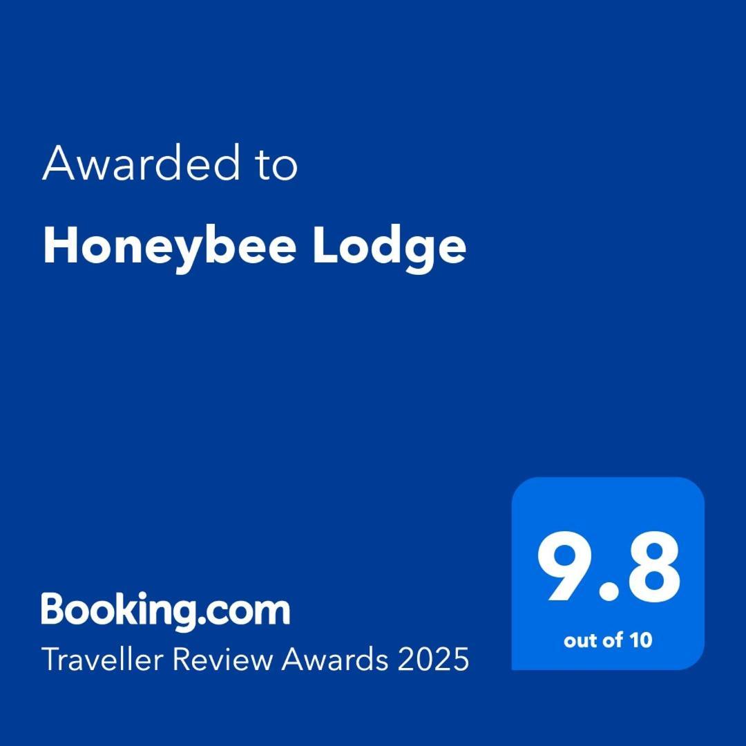 Honeybee Lodge Morpeth Exterior photo